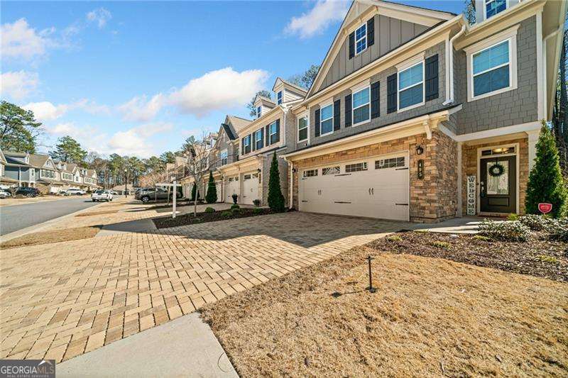 495 Duval DR