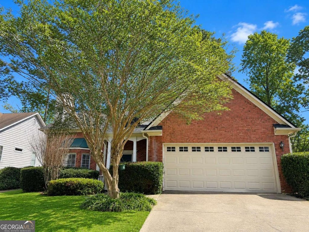 Photo of 5045 Saddle Bridge Land, Johns Creek, GA 30022 (MLS # 10803733)