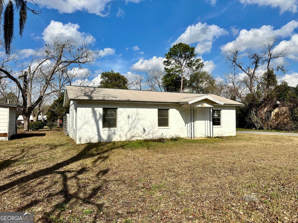 Photo of 526 Ware Street, Blackshear, GA 31516 (MLS # 10670591)