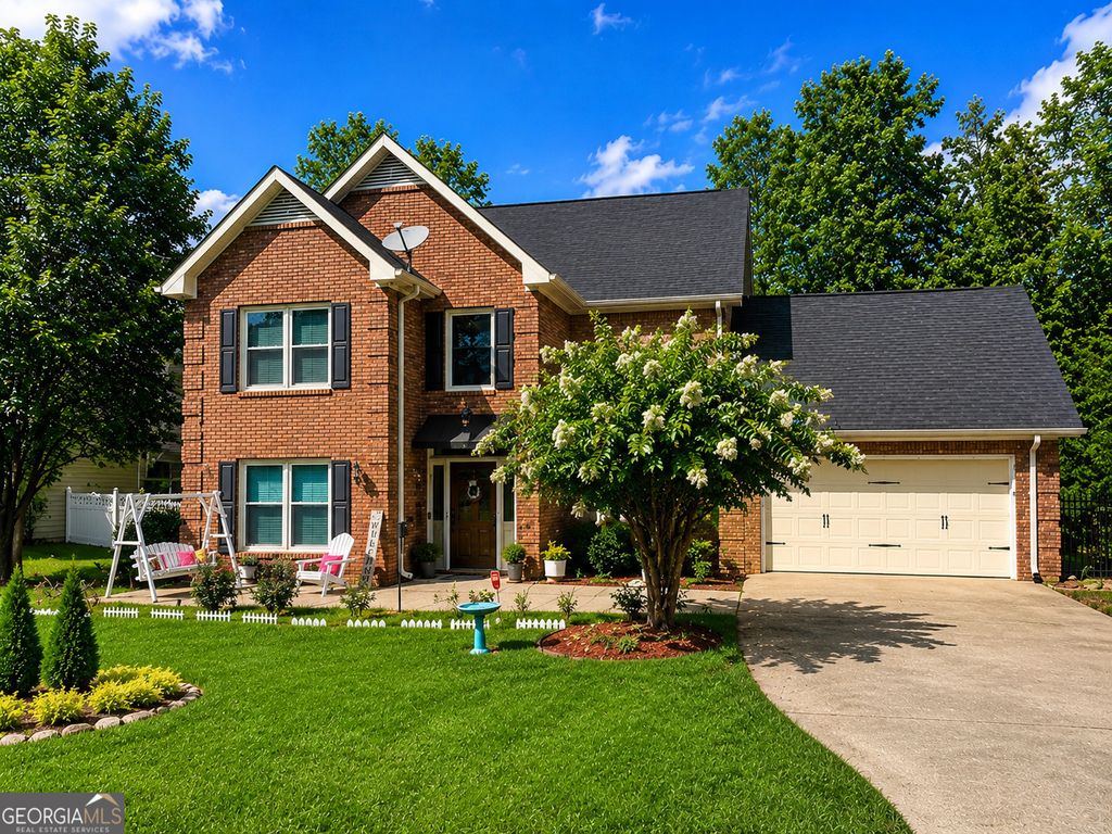 Photo of 107 E Clinton Drive, Rome, GA 30165 (MLS # 10764603)