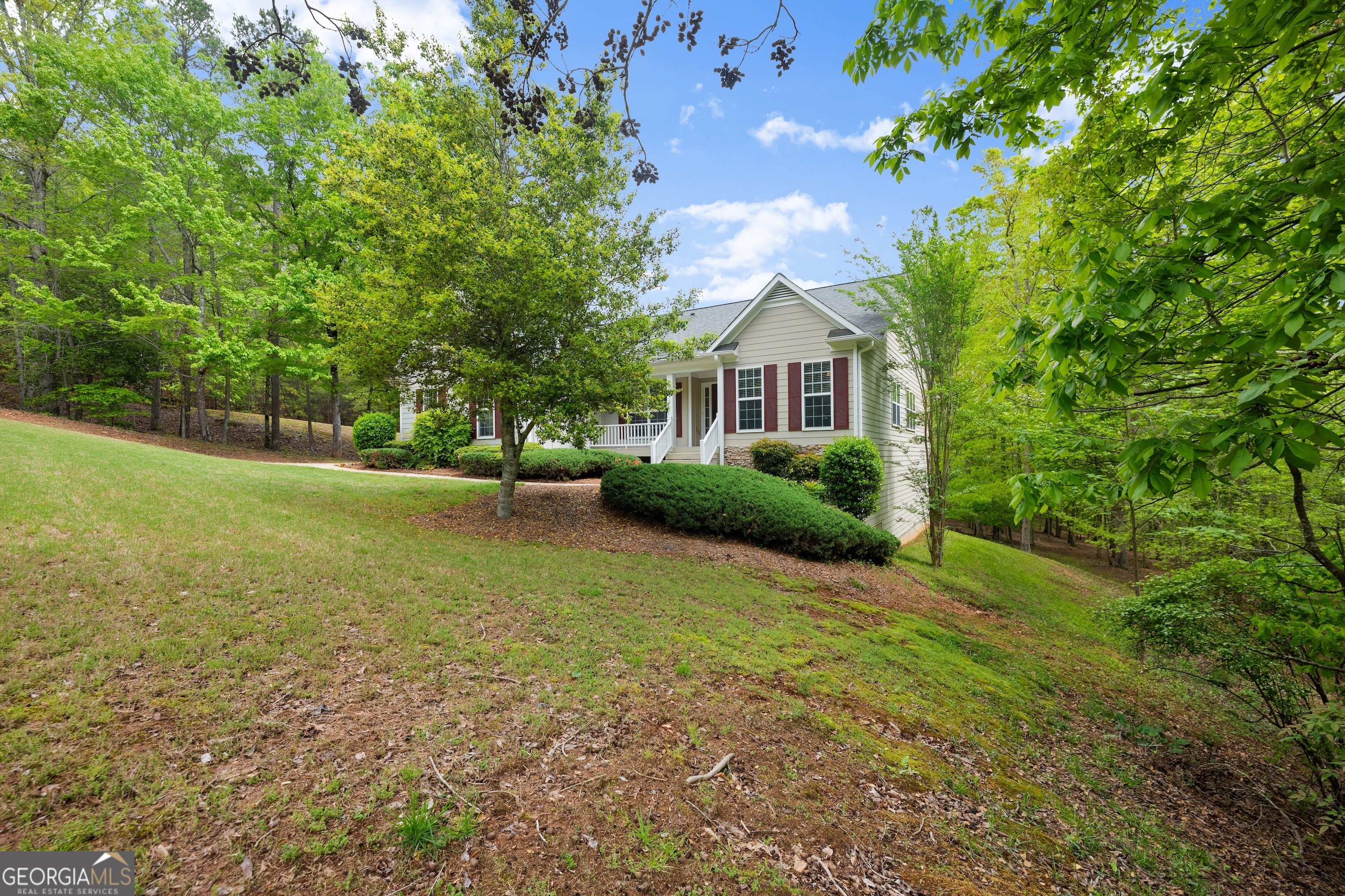 389 Crooked Creek DR