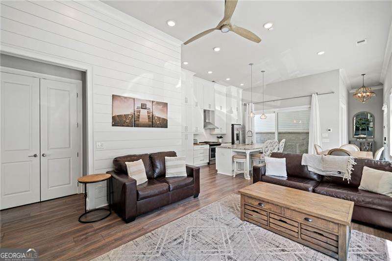 Park Place on Fowler - Residential