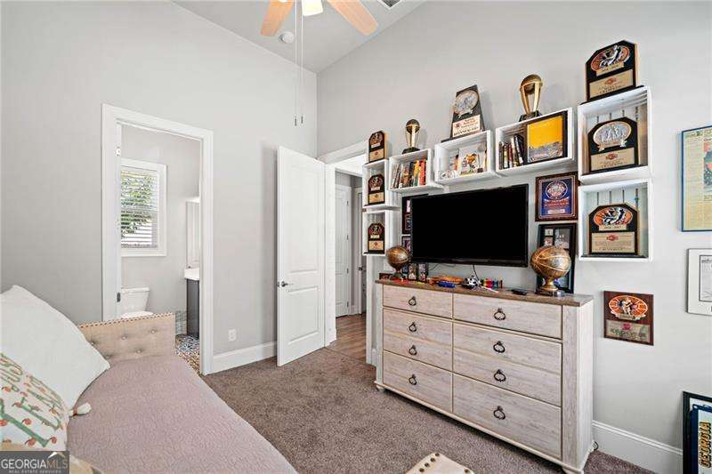 Park Place on Fowler - Residential