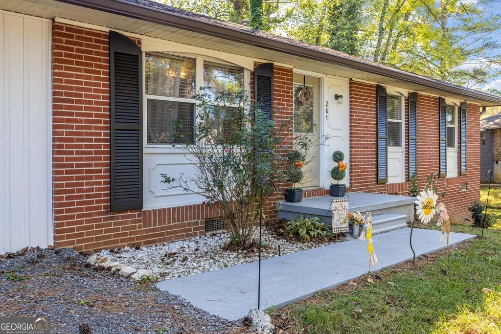 Photo of 261 Chota Circle, Lafayette, GA 30728 (MLS # 10698485)