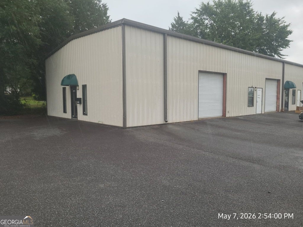 Photo of 501 Kellam Rd Drive #UNIT E, Dublin, GA 31021 (MLS # 10833434)