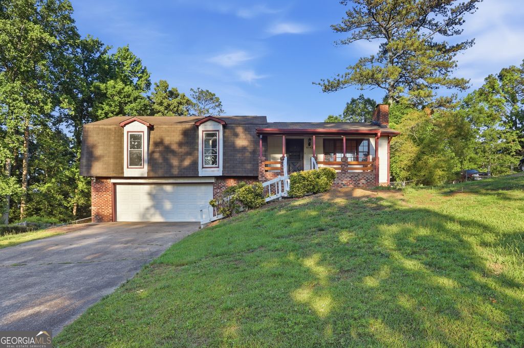 Photo of 6742 Kellogg Drive, Acworth, GA 30102 (MLS # 10762104)