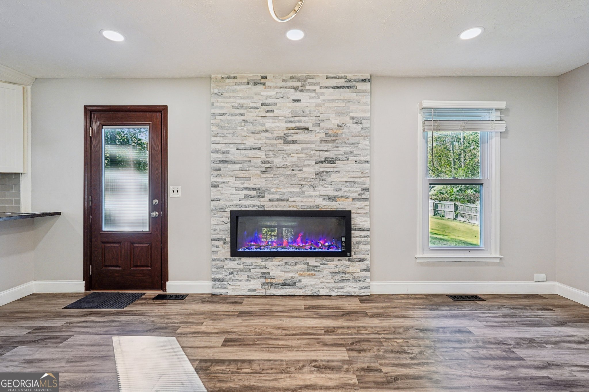 Lamplighter - Residential
