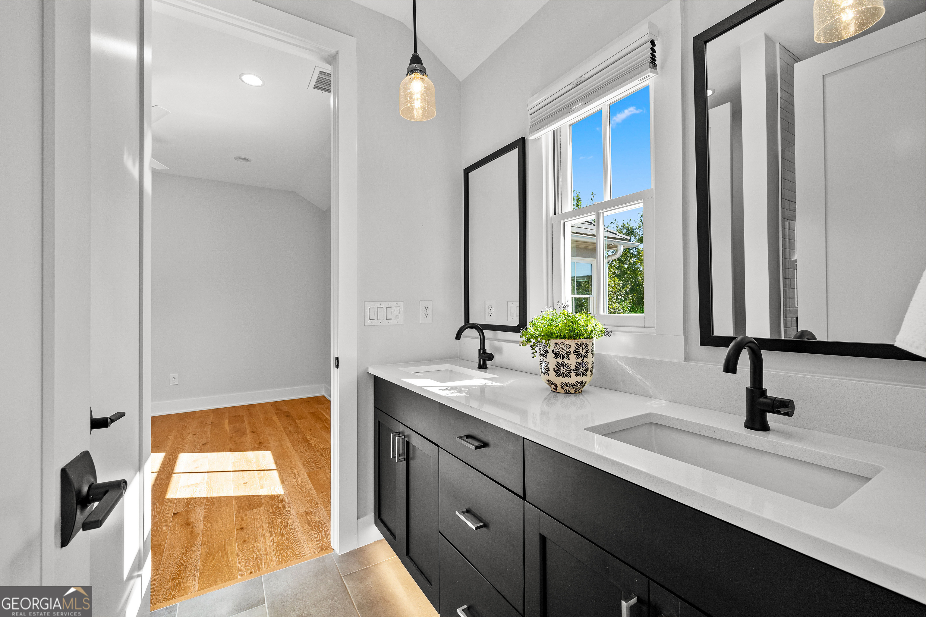 Fayetteville, Georgia 30214, United States, 4 Bedrooms Bedrooms, ,4 BathroomsBathrooms,Residential,Active,229016