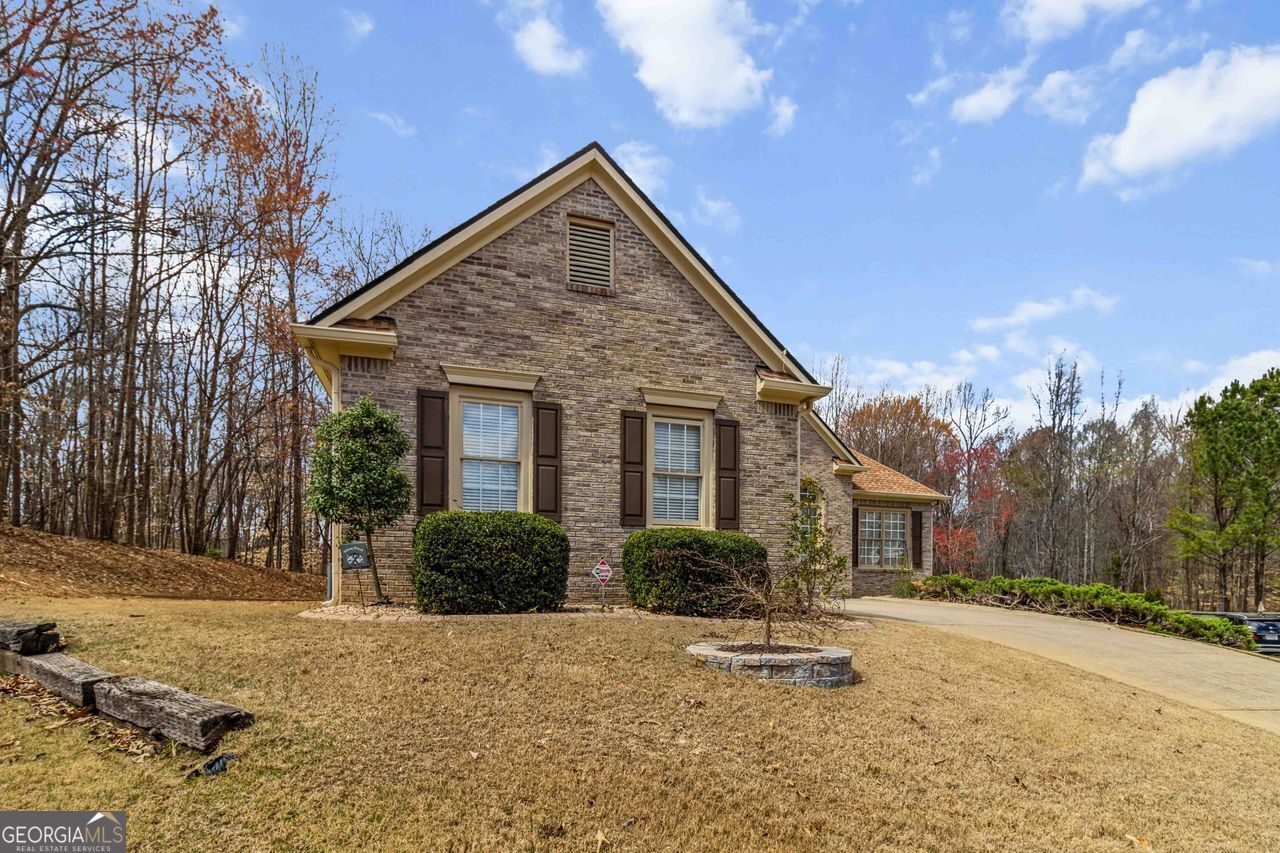 3211 BLAISDELL RD
