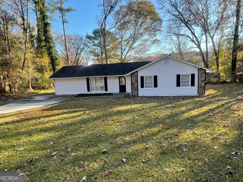 Photo of 1233 Woodland Court SE, Conyers, GA 30013 (MLS # 10648792)
