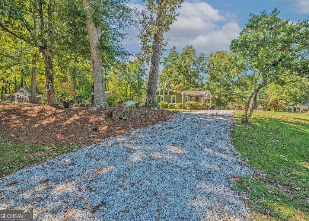 Photo of 991 Lakeshore Road, Martin, GA 30557 (MLS # 10869957)