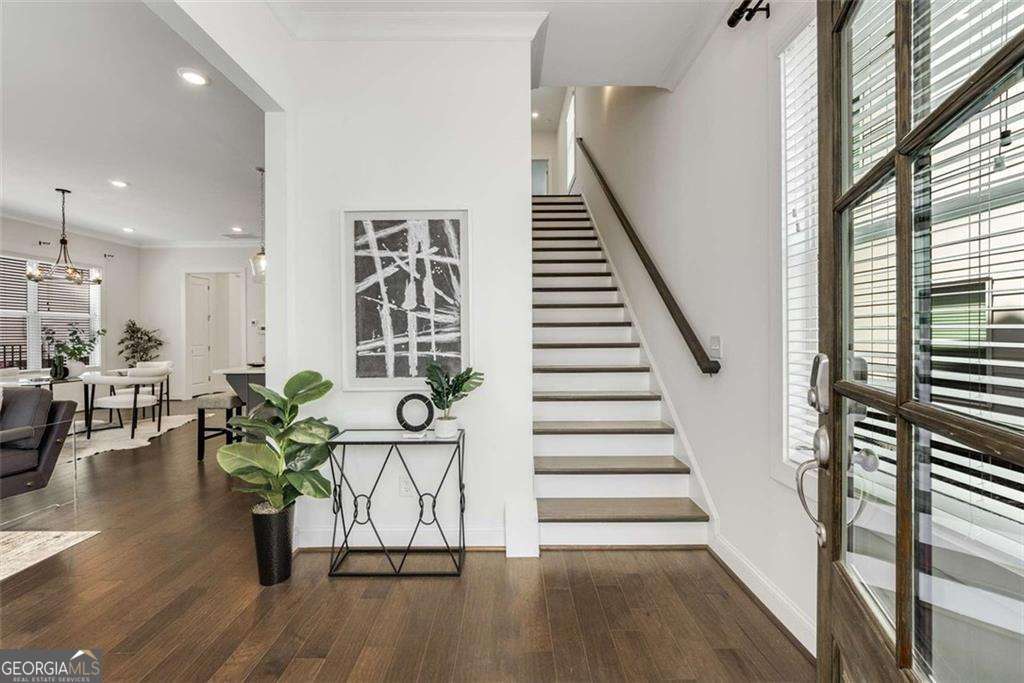 2316 Echelon LN