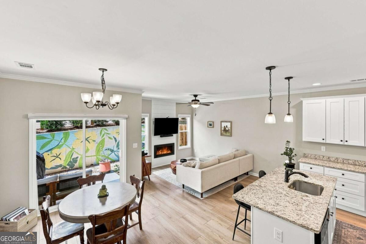 1489 Bluff Valley CIR
