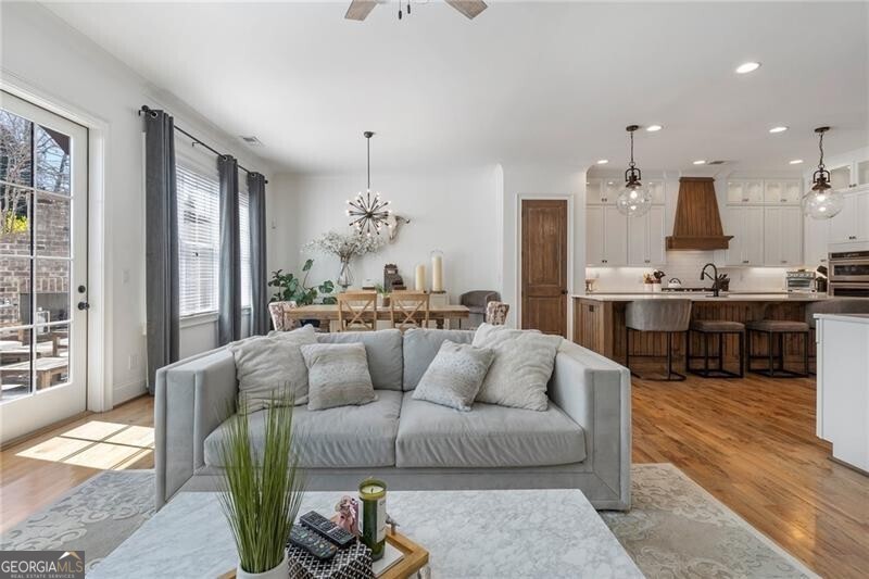 Mountain Walk - Residential Lease