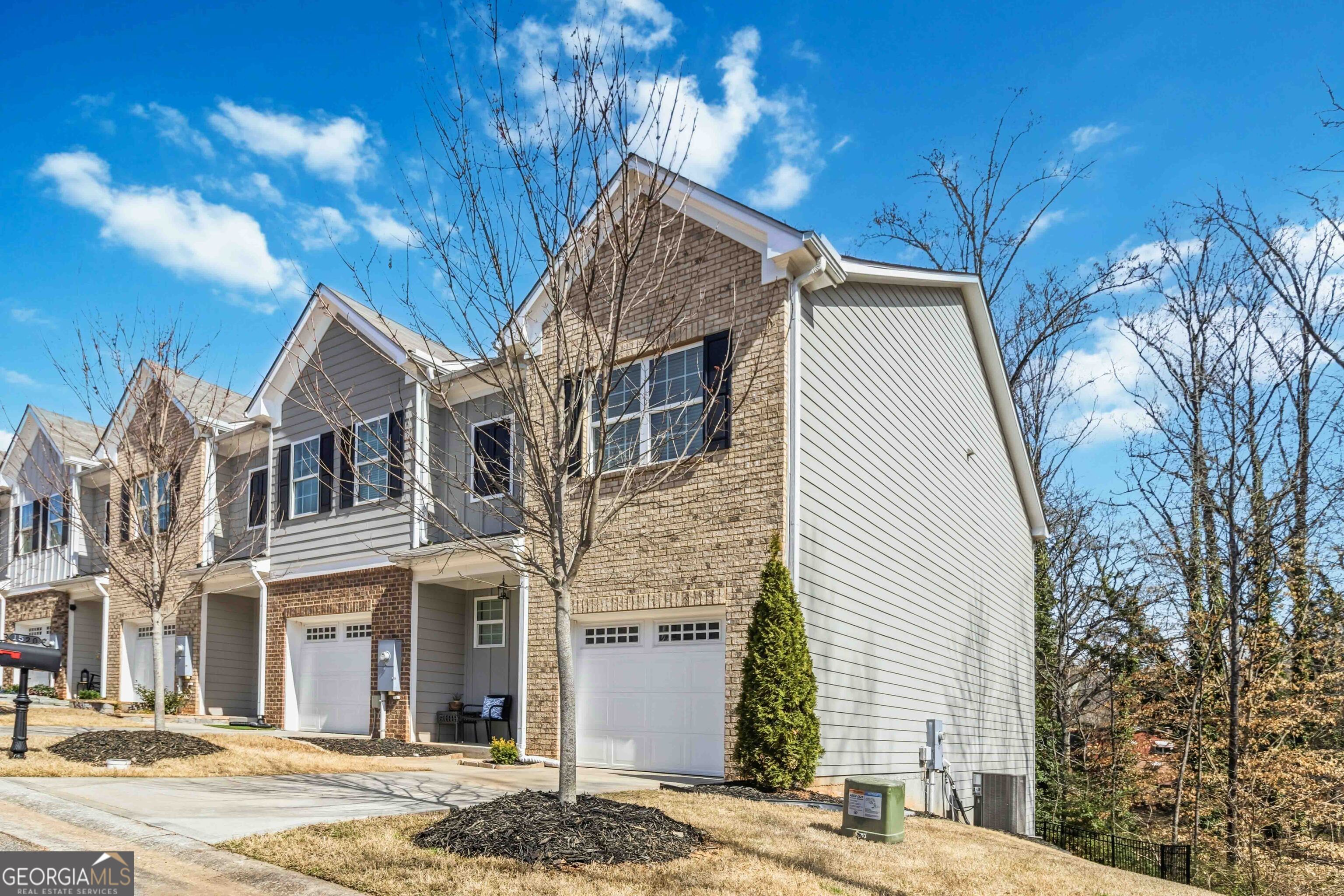 1520 Bluff Valley CIR