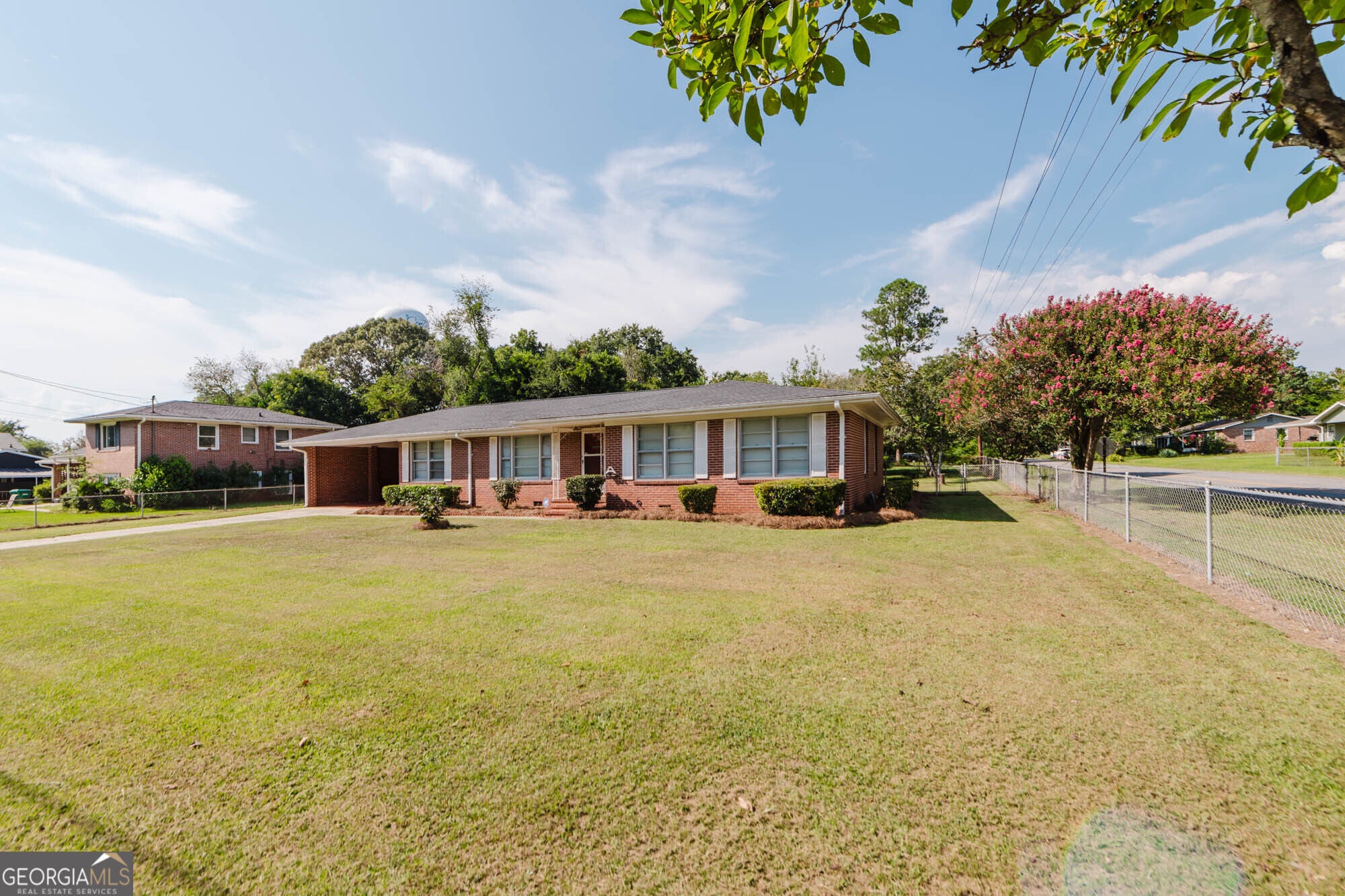 200 Heather ST