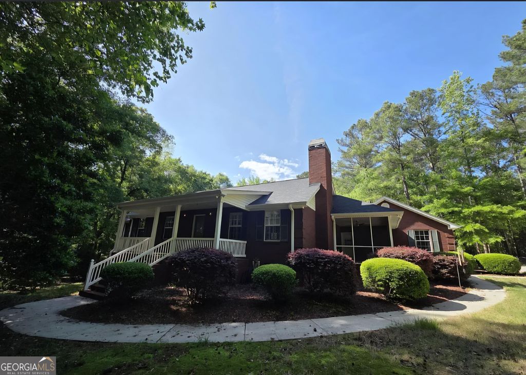 Photo of 453 Jackson Lake Inn Road, Jackson, GA 30233 (MLS # 10656301)