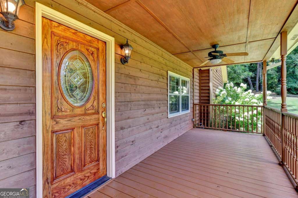 Photo of 1889 Ridgedale Drive, Snellville, GA 30078 (MLS # 10810490)