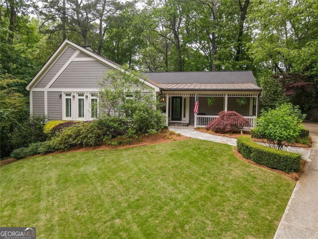 Photo of 6090 Weatherly Drive NW, Sandy Springs, GA 30328 (MLS # 10755960)