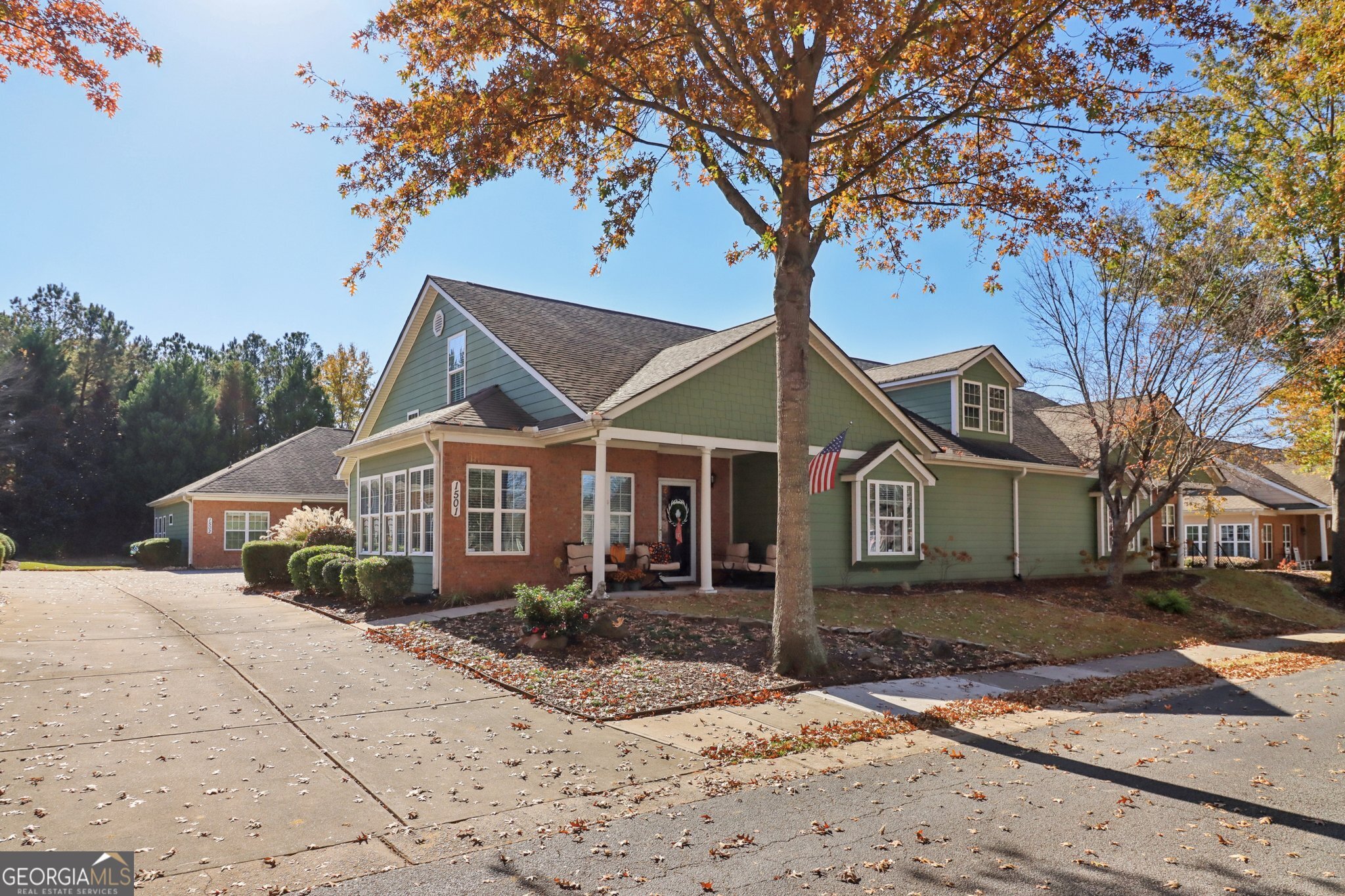 1502 Commonwealth CIR