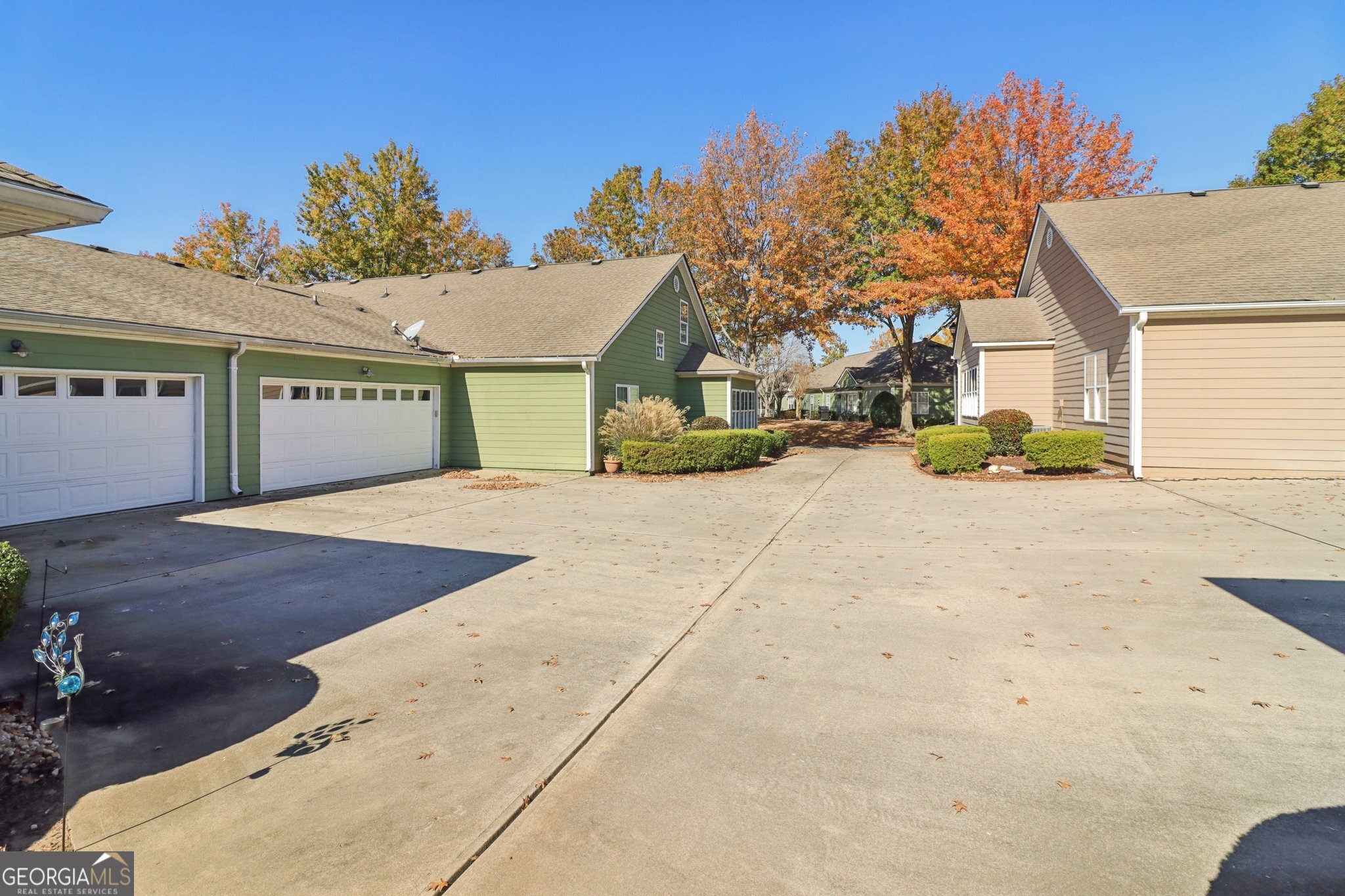 1502 Commonwealth CIR