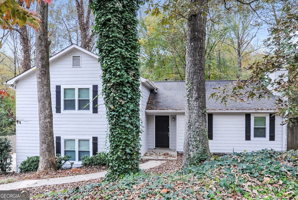 Photo of 4967 Turtle Rock Drive, Marietta, GA 30066 (MLS # 10651899)