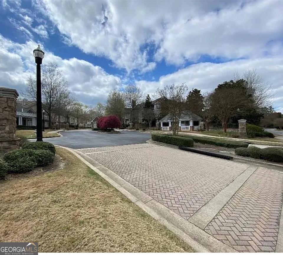 DEVINSHIRE CONDO - Residential