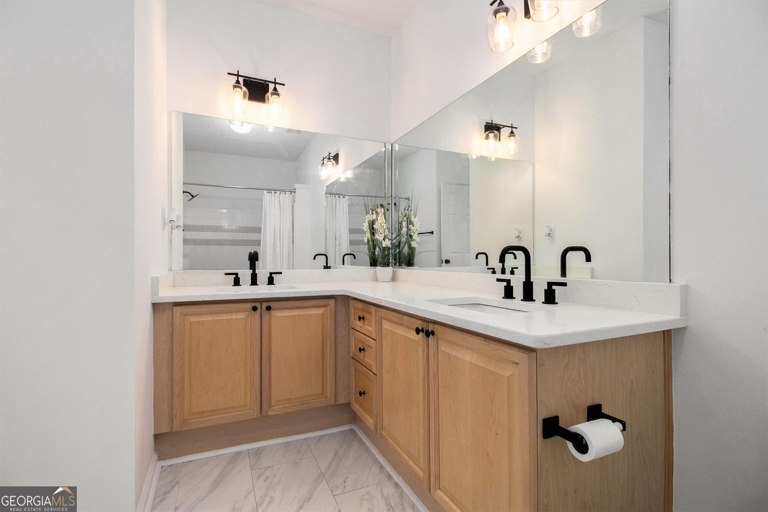 DEVINSHIRE CONDO - Residential