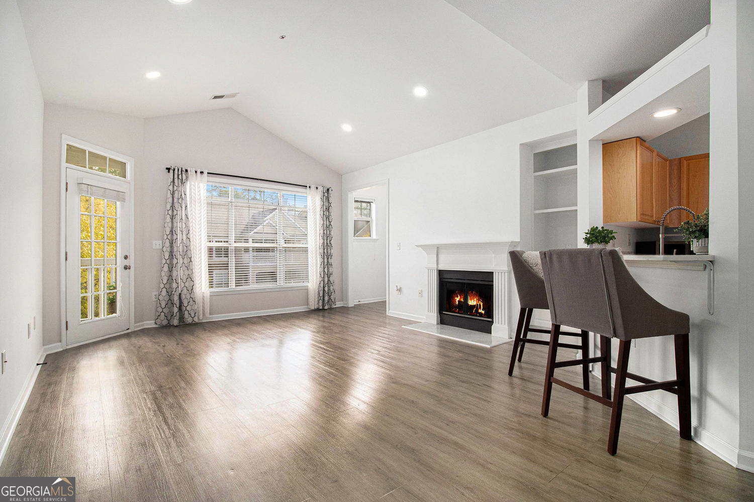 DEVINSHIRE CONDO - Residential