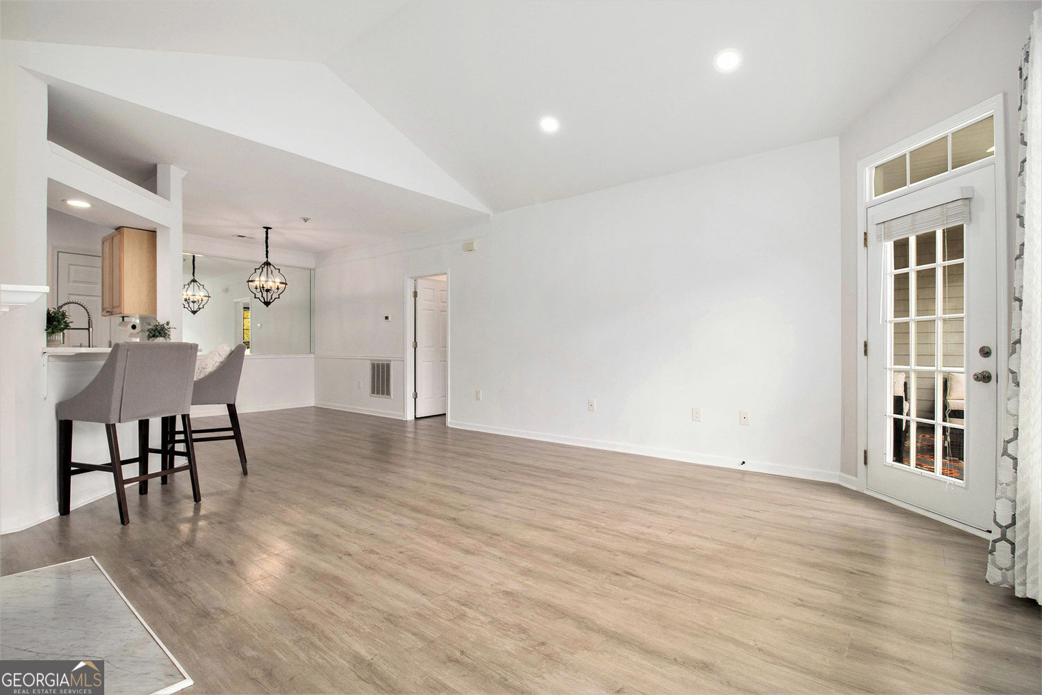 DEVINSHIRE CONDO - Residential
