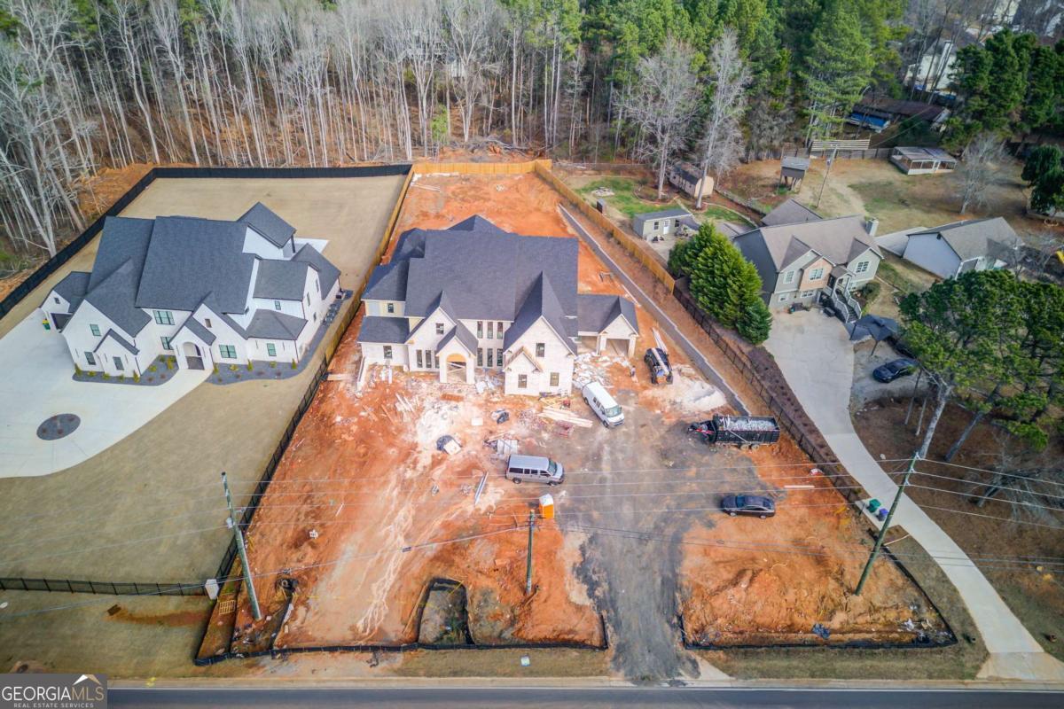 681 Old Peachtree RD