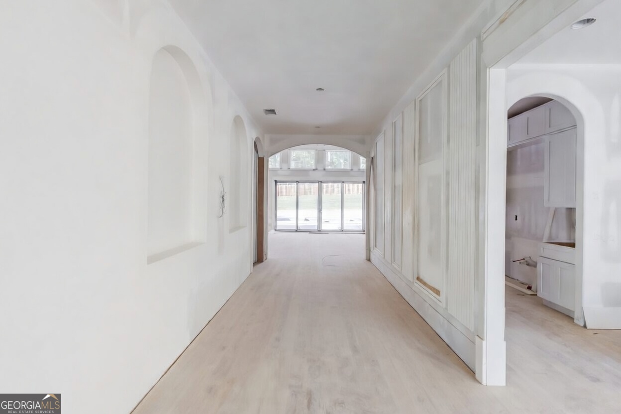 681 Old Peachtree RD