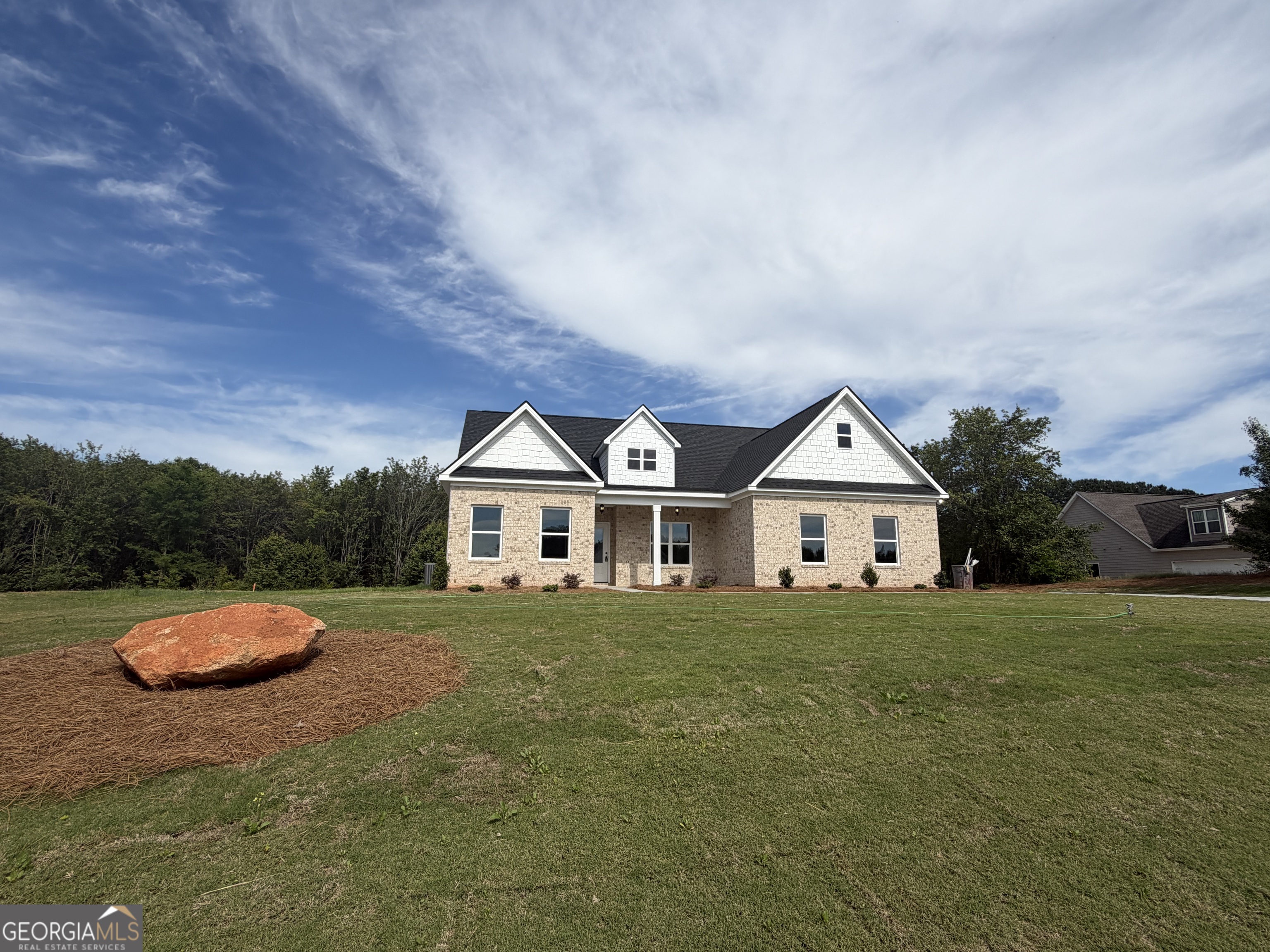 1212 White Oak WAY