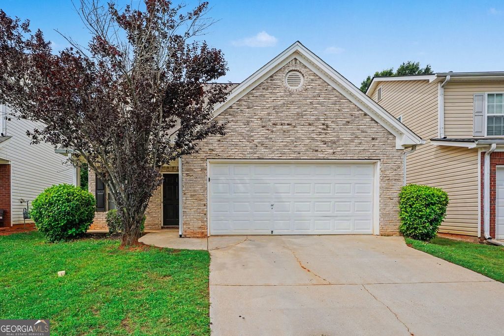 Photo of 4020 Tussahaw Crossing, McDonough, GA 30252 (MLS # 10787947)