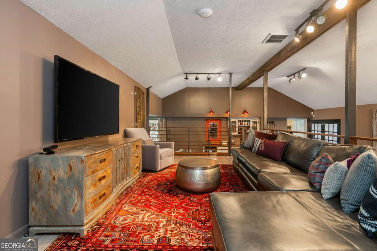 Chimney Springs - Residential