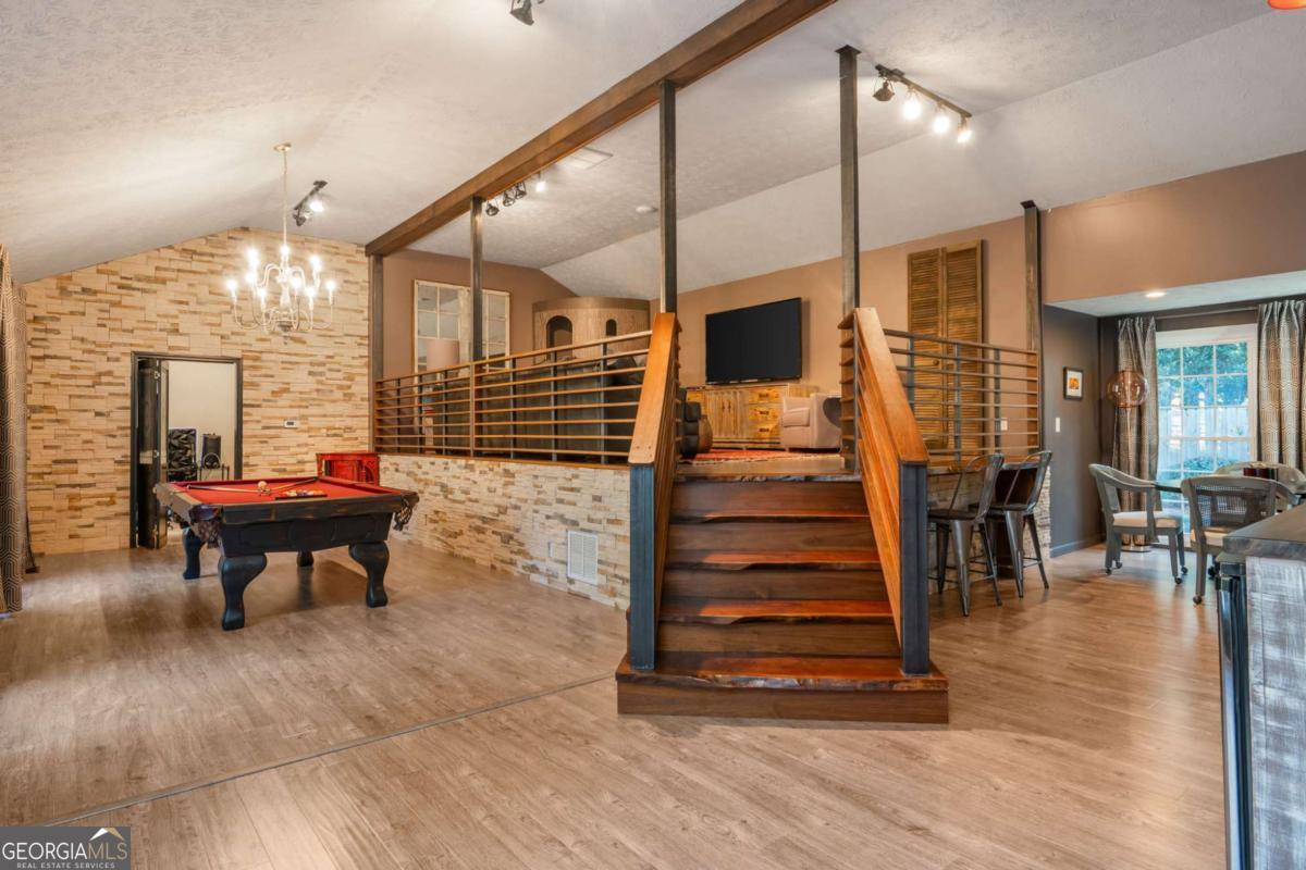 Chimney Springs - Residential