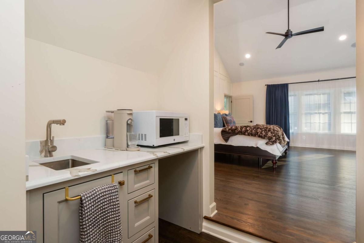 Chimney Springs - Residential