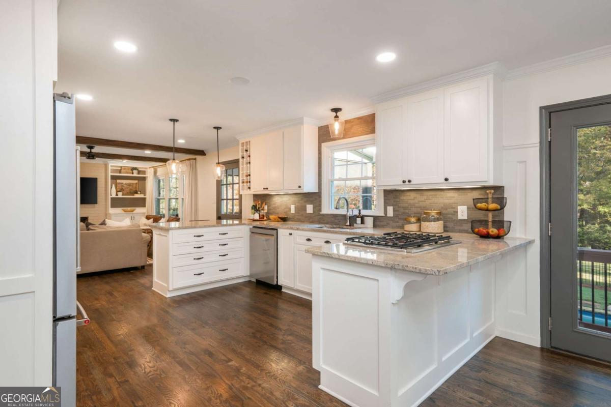 Chimney Springs - Residential