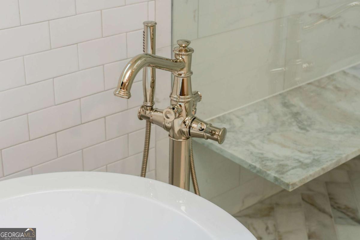 Chimney Springs - Residential