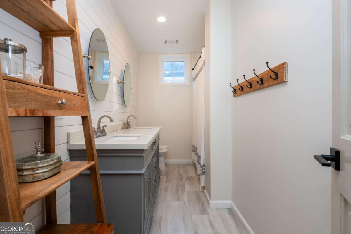 Chimney Springs - Residential