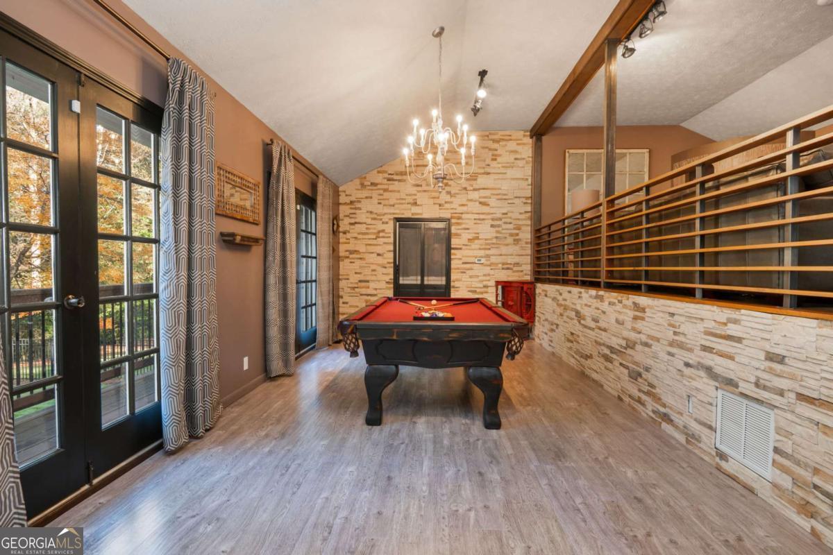 Chimney Springs - Residential