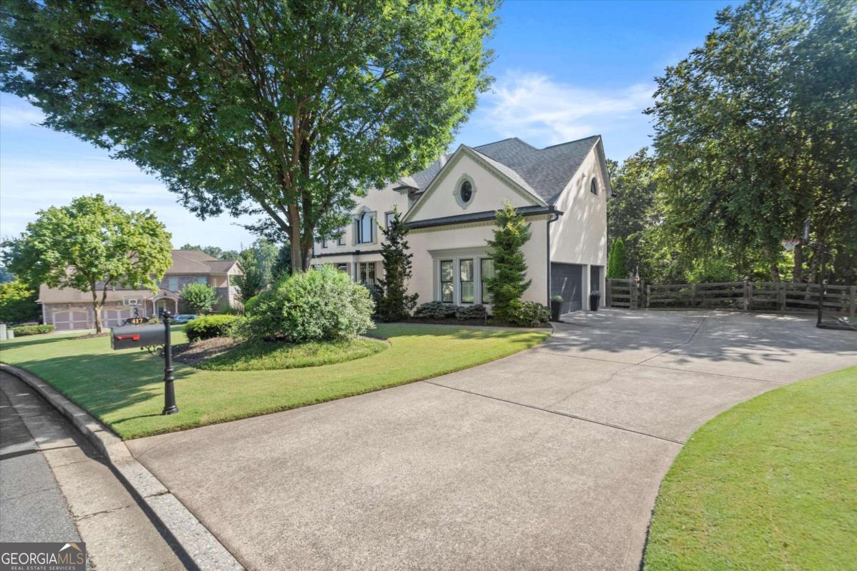 417 Greyfield DR