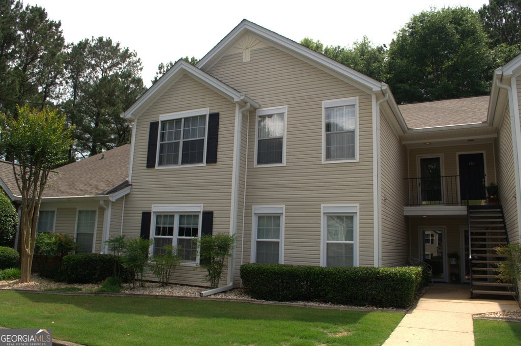 Photo of 404 Ridgefield Drive, Peachtree City, GA 30269 (MLS # 10775149)