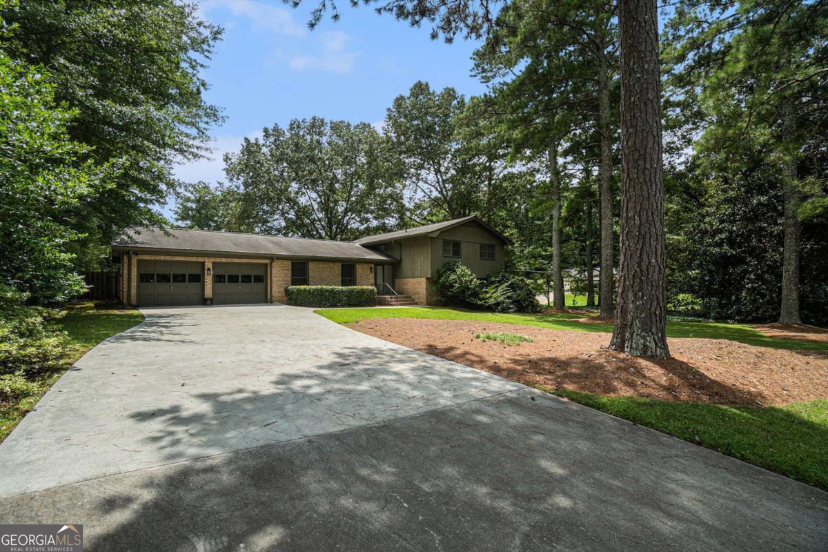 4951 Coldstream DR