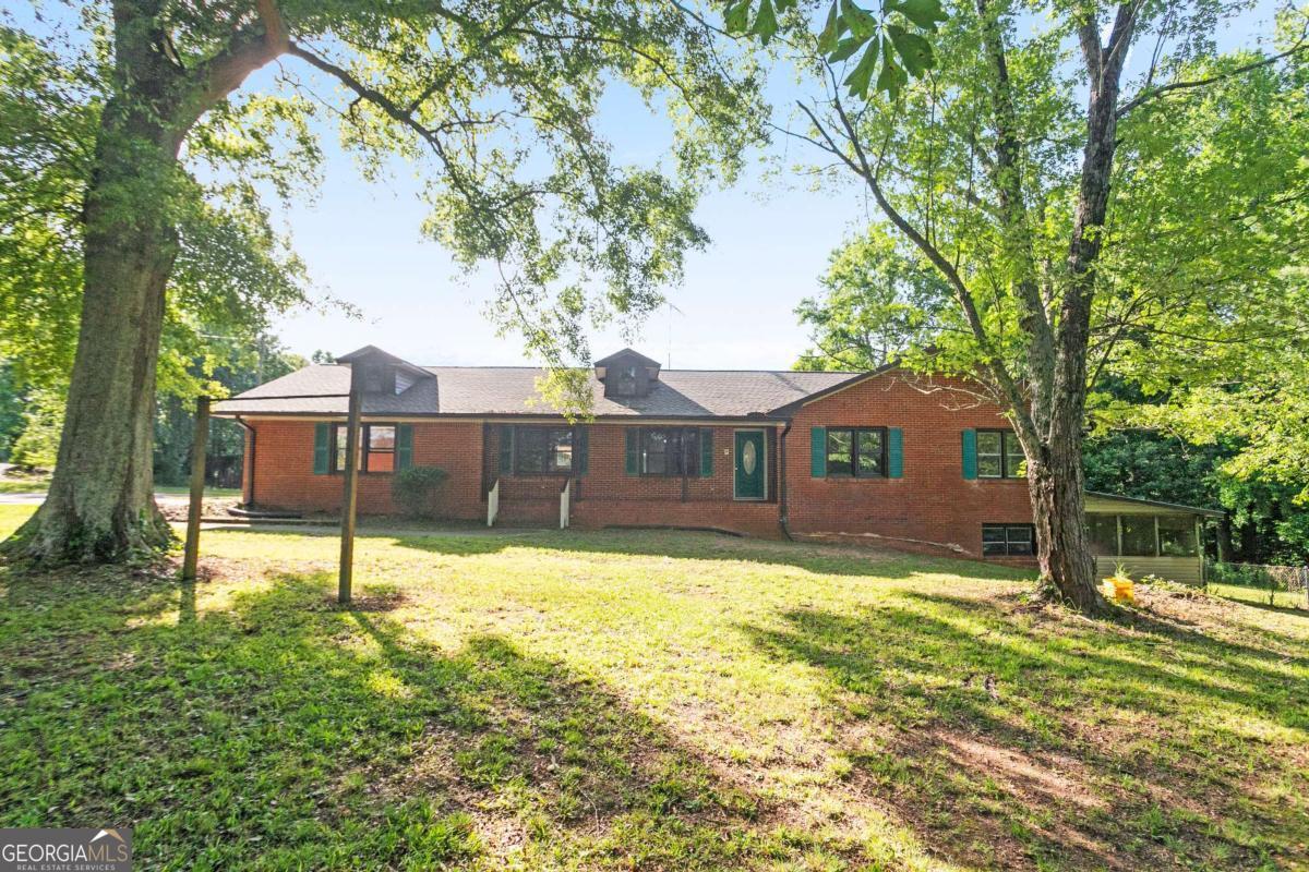 3985 S Highway 27