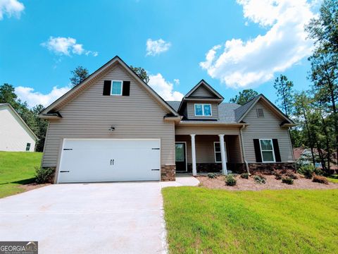 Single Family Residence in Douglasville GA 881 Bryson Lake Circle.jpg