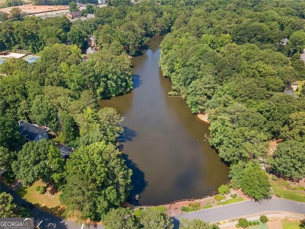 Roswell, Georgia 30075, United States, 5 Bedrooms Bedrooms, ,4 BathroomsBathrooms,Residential,Active,162044