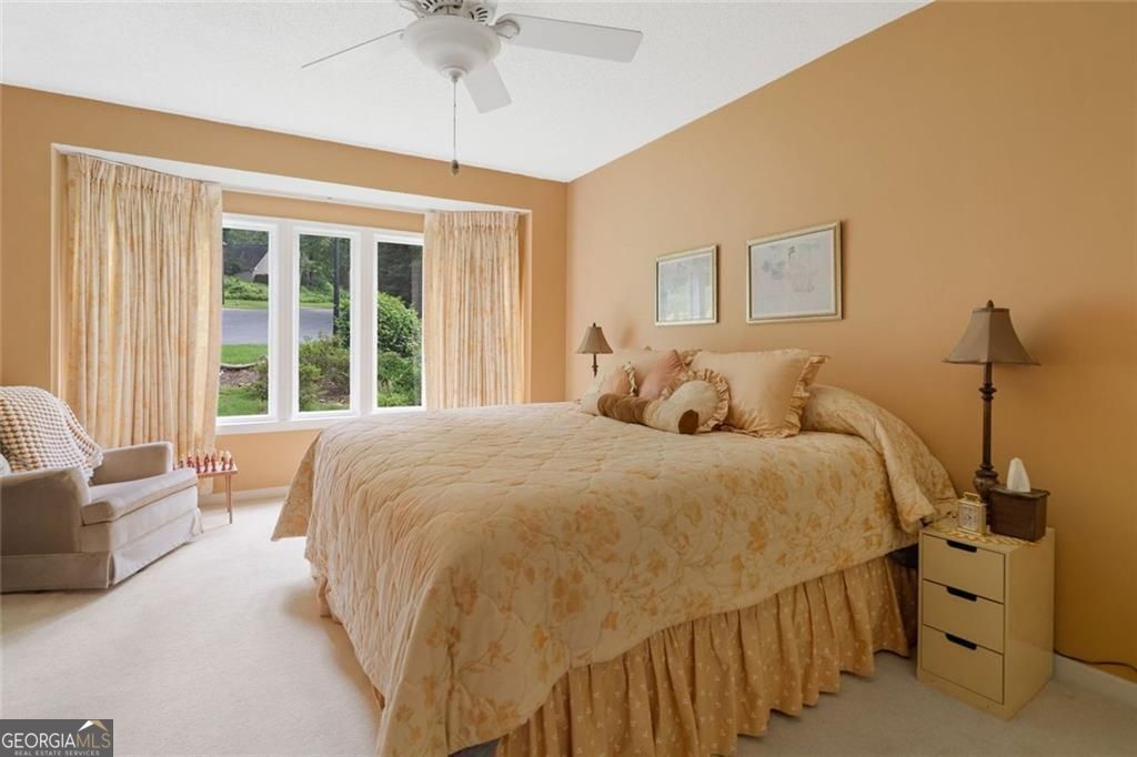 Roswell, Georgia 30075, United States, 5 Bedrooms Bedrooms, ,4 BathroomsBathrooms,Residential,Active,162044