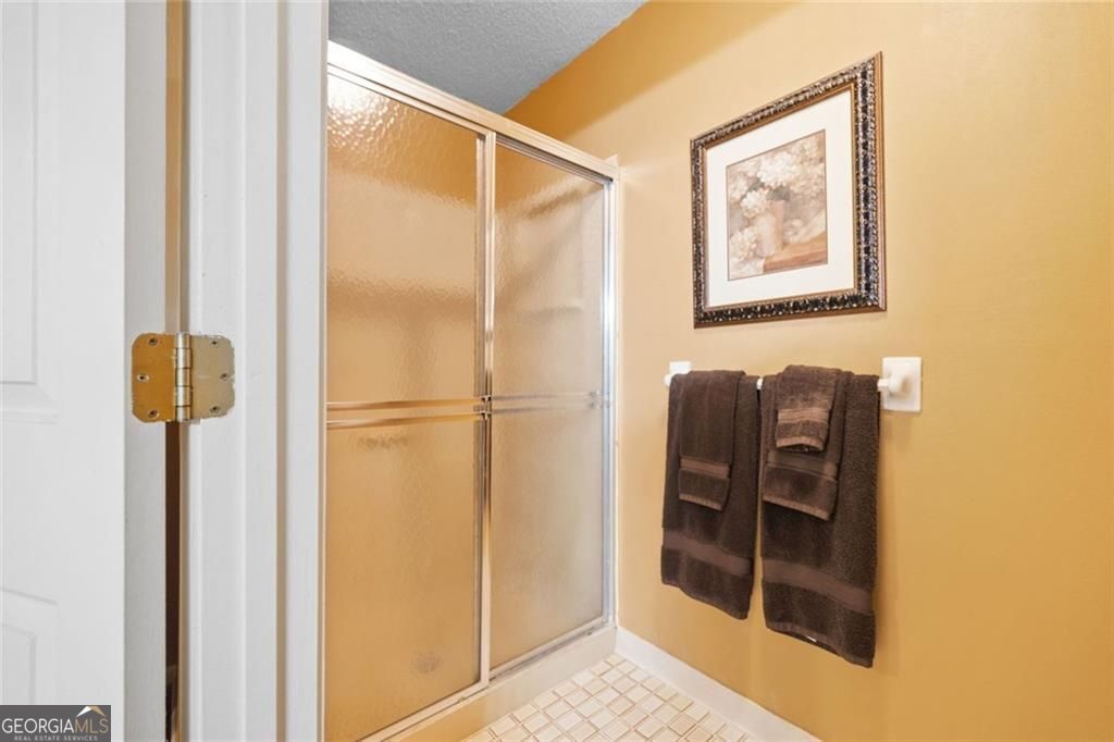 Roswell, Georgia 30075, United States, 5 Bedrooms Bedrooms, ,4 BathroomsBathrooms,Residential,Active,162044