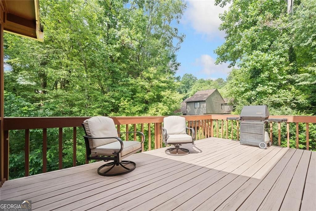 Roswell, Georgia 30075, United States, 5 Bedrooms Bedrooms, ,4 BathroomsBathrooms,Residential,Active,162044